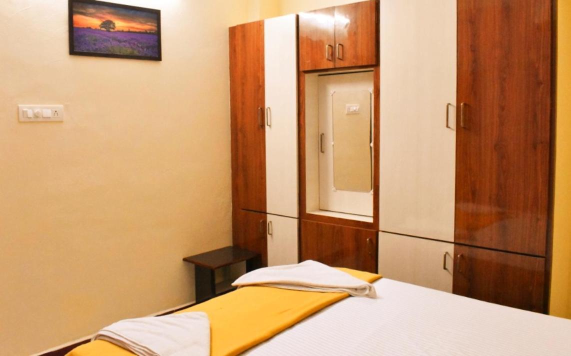 Sannidhi Service Apartments Tirupati Eksteriør billede